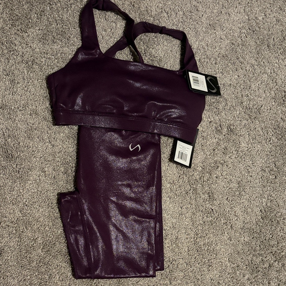 Purple Shiny Sports Bra and Leggings Set